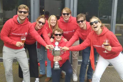 Een groep studenten tijdens een geslaagde introductieweek in Nijmegen